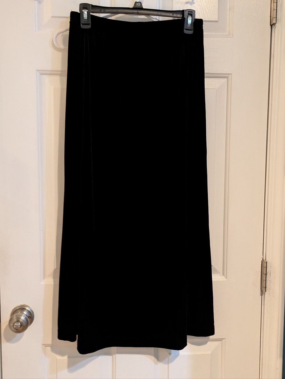 Women's Black Velvet Maxi Skirt - Elegant Pull-On Style